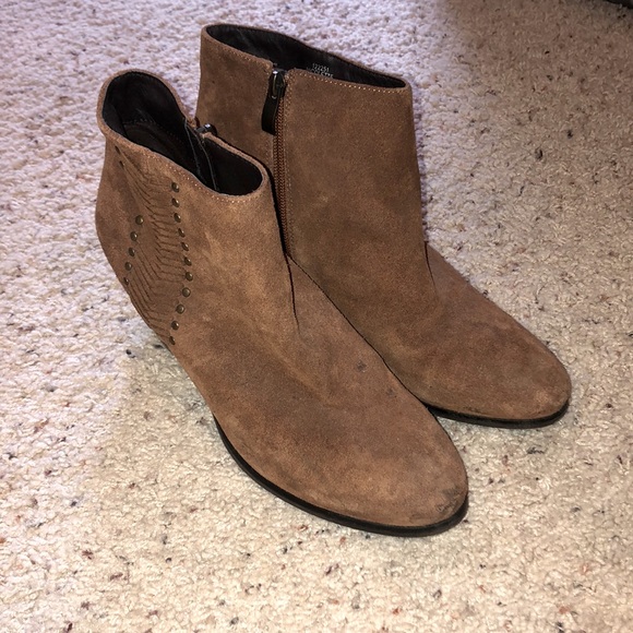 Brown suede ankle boots - Picture 1 of 5